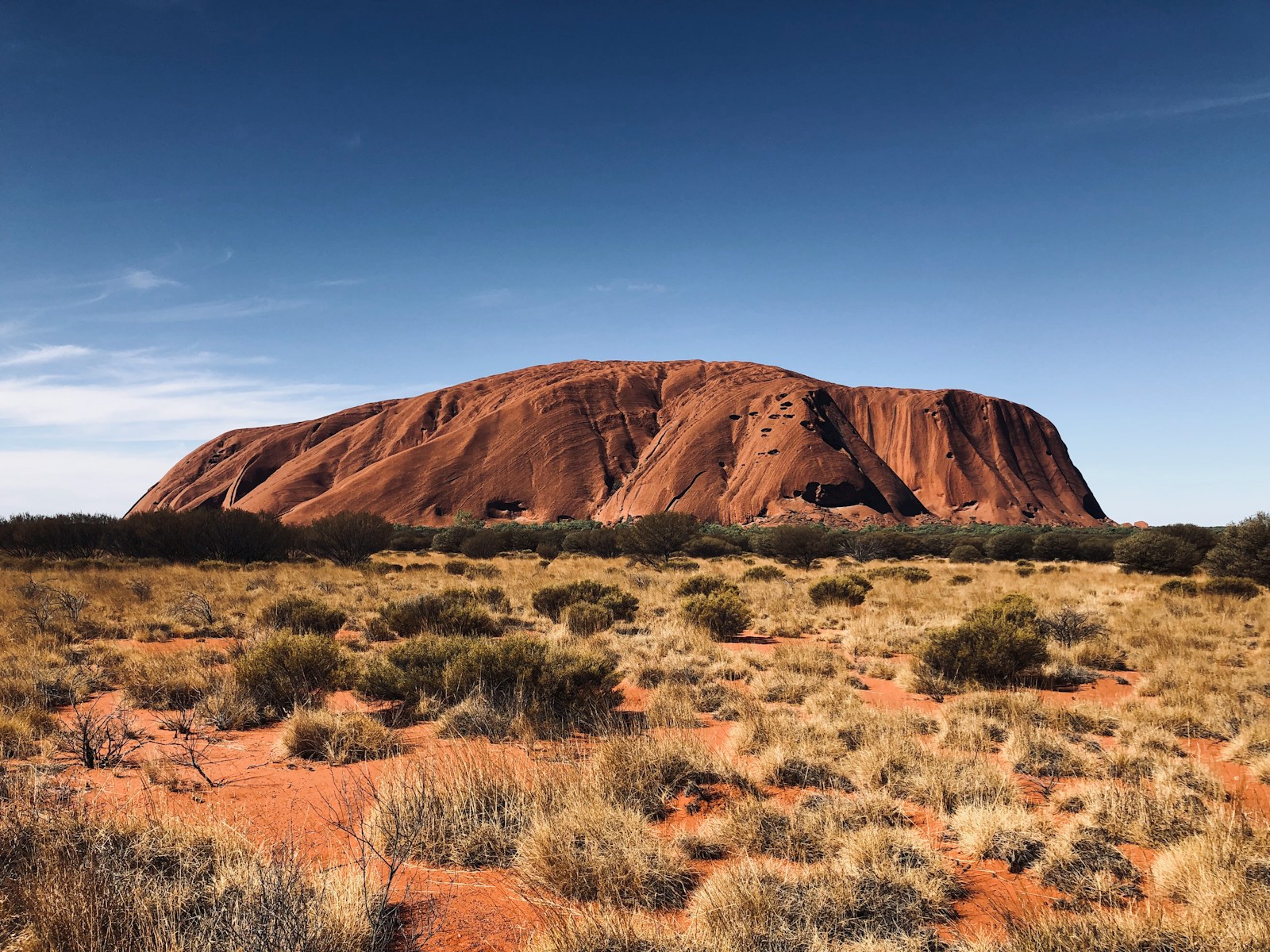 Photo by Antoine Fabre Ayers Rock Australia